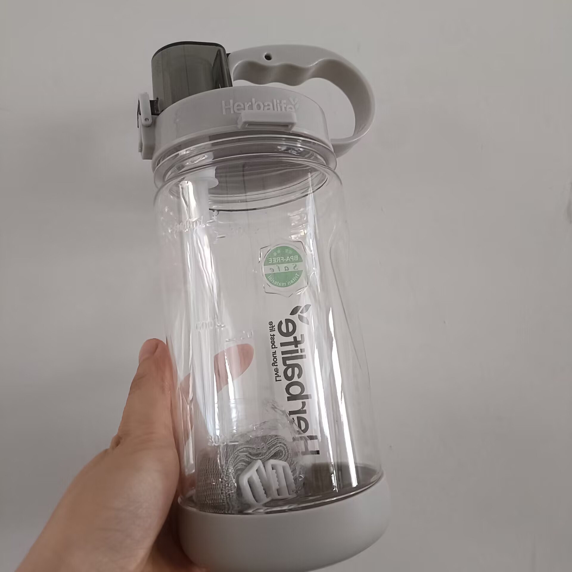 زجاجة مياه رياضية من التريتان  - مراجعة Nutrition For Fitness And Sports وسعره